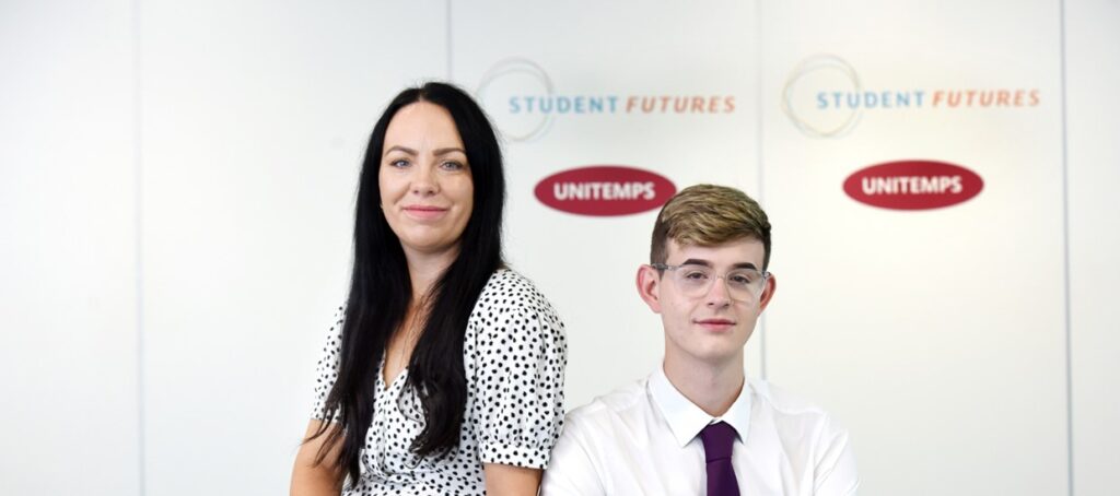 An image of Katie and Adam from Unitemps Teesside